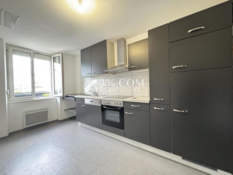 Maison - 90 m² - 3 pièces