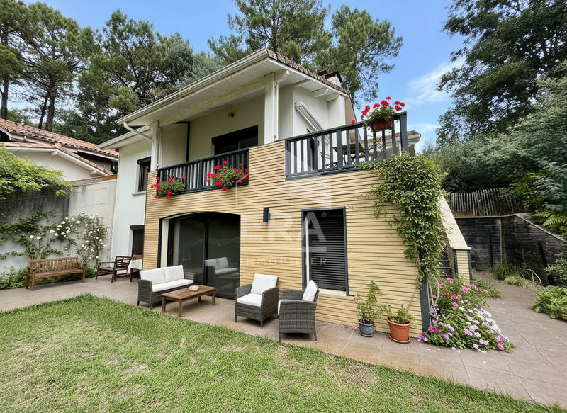 Maison - 190 m² - 6 pièces