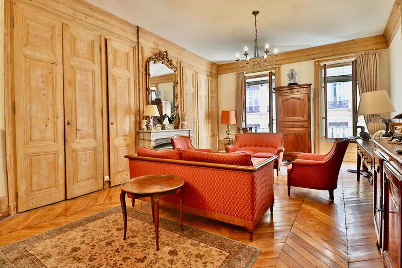 Appartement - 144 m² - 5 pièces