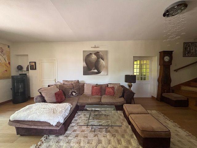 Villa - 222 m² - 7 pièces