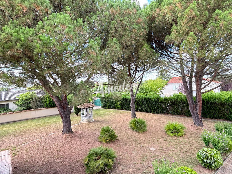 Maison traditionnelle - 228 m² - 5 pièces