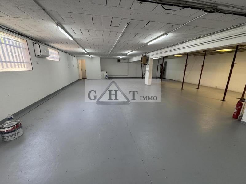 Entrepôt - 200 m²