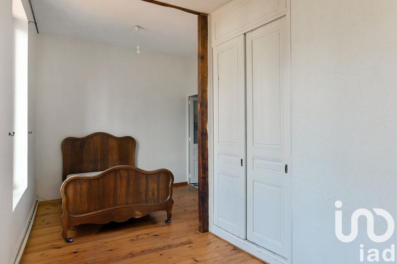 Maison - 202 m² - 8 pièces