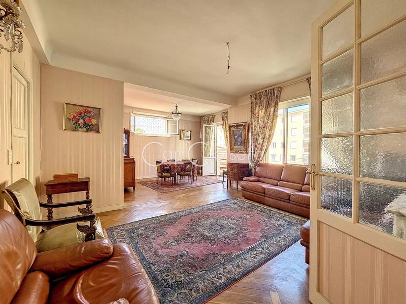 Appartement - 75 m² - 3 pièces