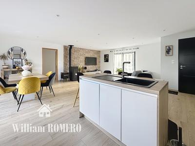 Maison - 103 m² - 4 pièces