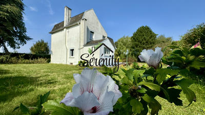 Maison - 225 m² - 7 pièces