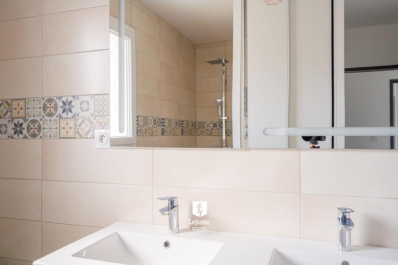 Maison contemporaine - 82 m² - 4 pièces