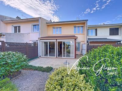 Maison - 98 m² - 4 pièces