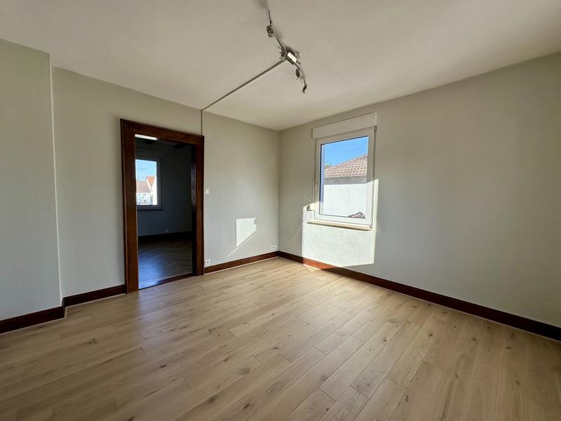 Appartement - 107 m² - 5 pièces