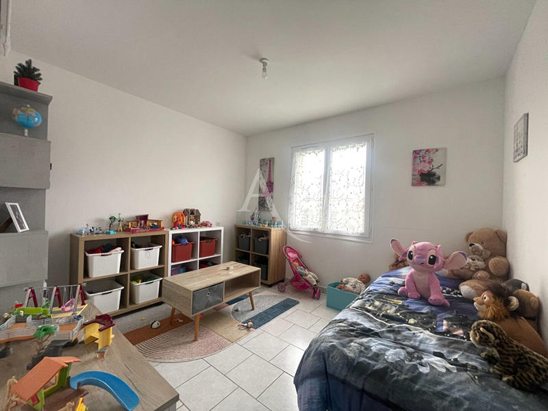 Maison - 80 m² - 5 pièces