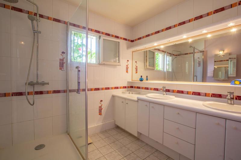 Maison - 145 m² - 5 pièces