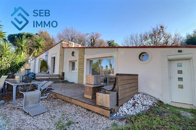 Maison - 196 m² - 8 pièces