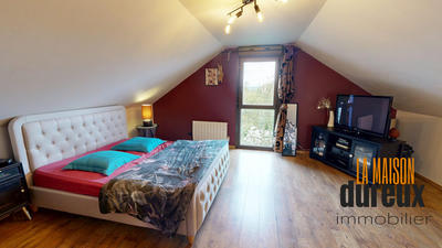 Maison - 139 m² - 5 pièces