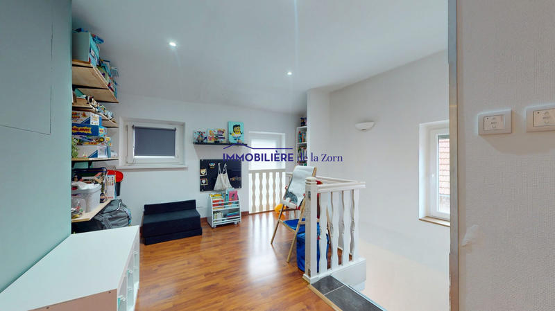 Maison - 140 m² - 5 pièces