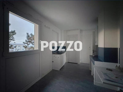 Appartement - 77 m² - 3 pièces
