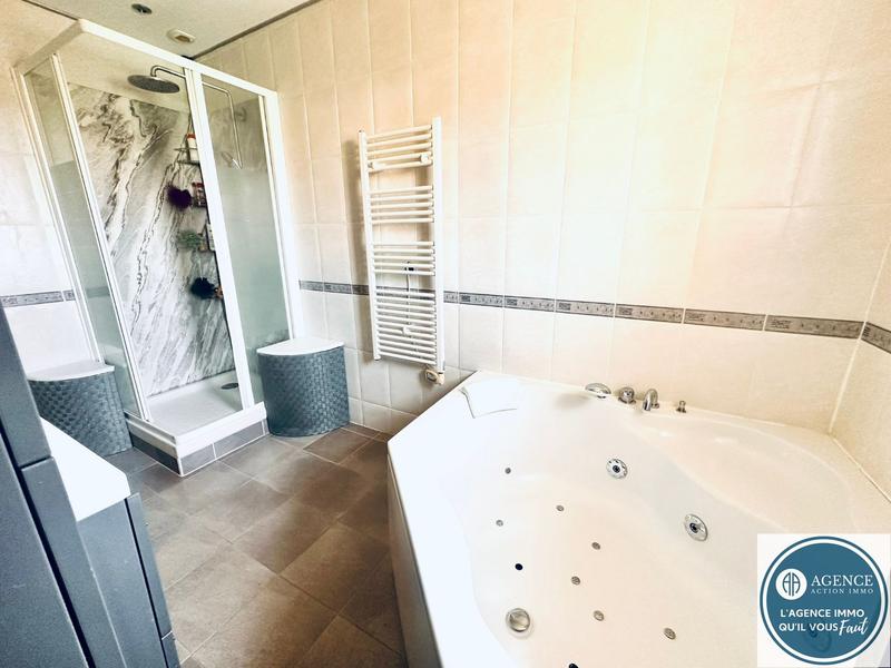 Maison - 110 m² - 6 pièces