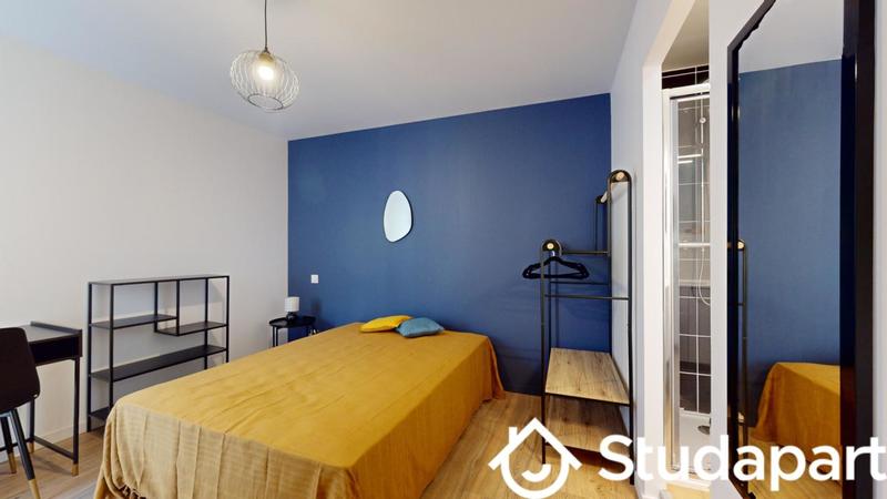 Chambre - 13 m² - 1 pièce