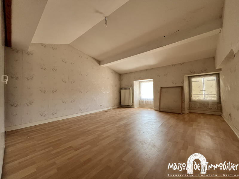 Maison - 169 m² - 7 pièces