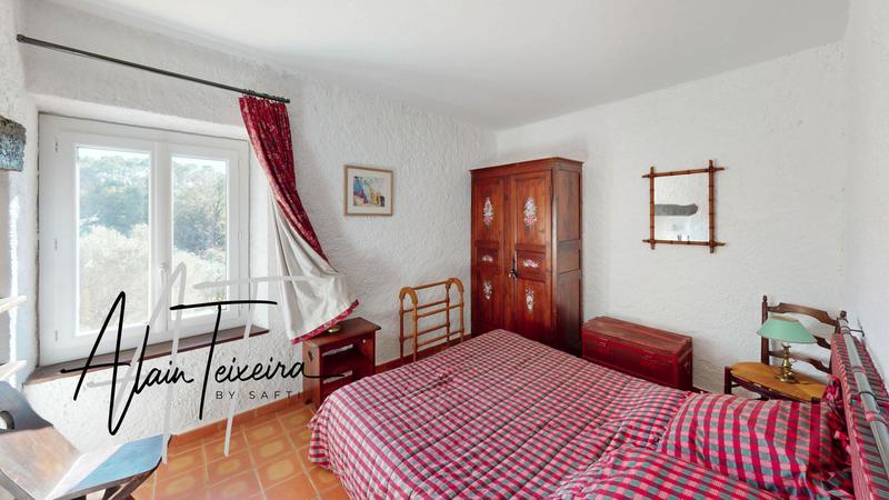 Maison - 170 m² - 9 pièces