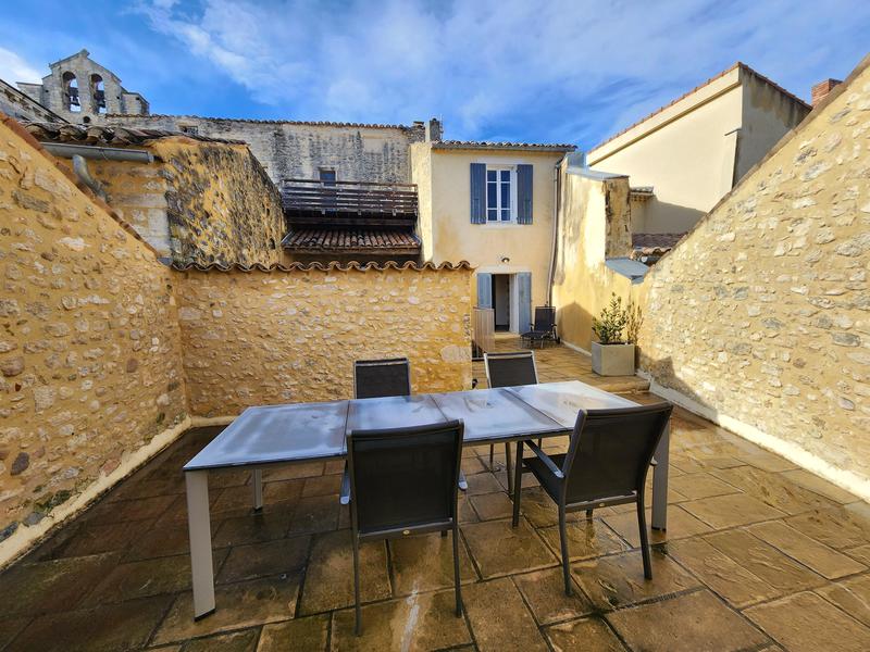 Maison en pierre - 213 m² - 9 pièces