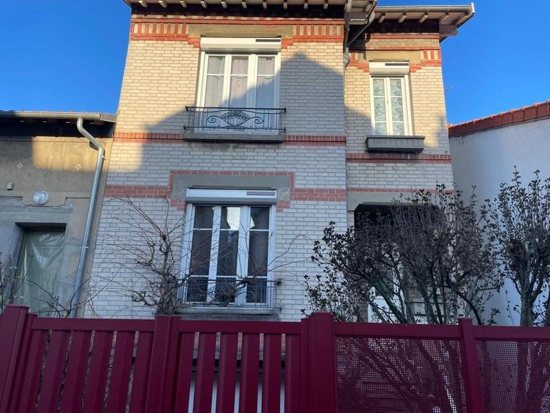 Maison - 85 m² - 4 pièces