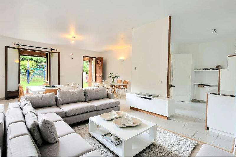 Maison - 92 m² - 4 pièces