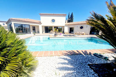 Villa - 205 m² - 5 pièces