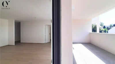 Appartement - 90 m² - 5 pièces