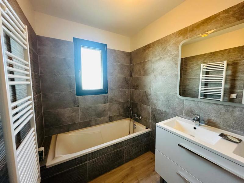 Maison - 152 m² - 7 pièces