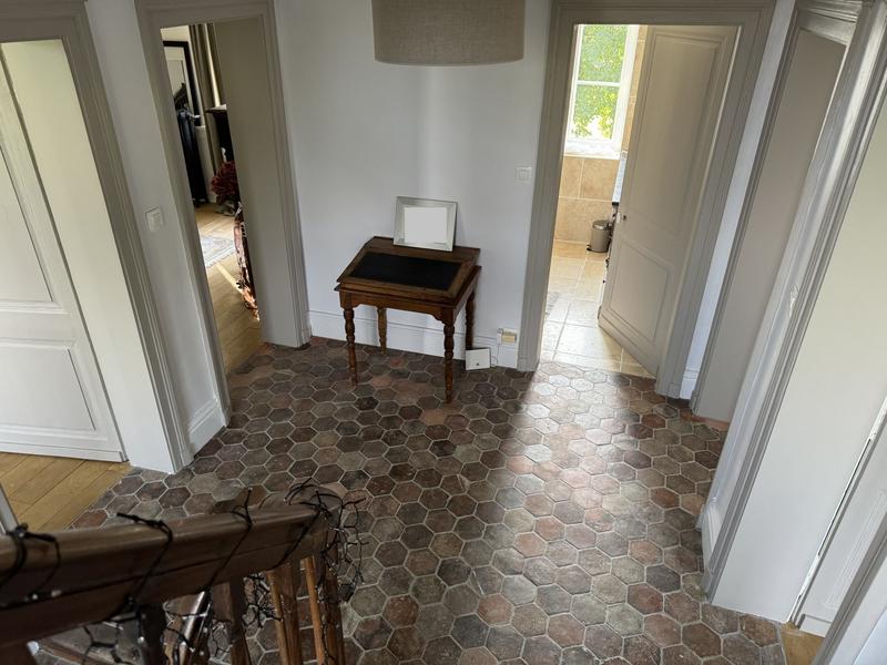 Maison ancienne - 211 m² - 7 pièces