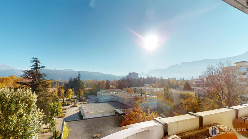 Appartement - 88 m² - 4 pièces