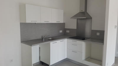 Appartement - 80 m² - 3 pièces