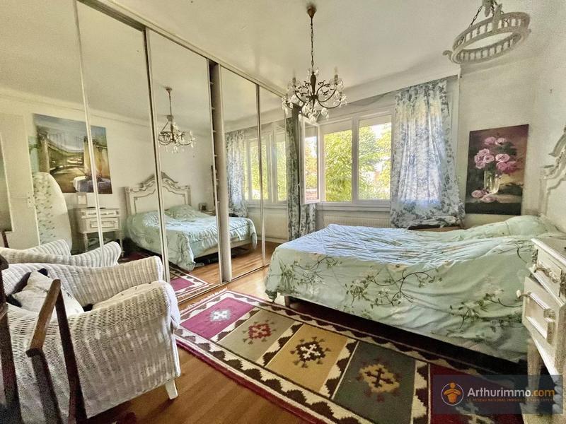 Maison - 177 m² - 8 pièces