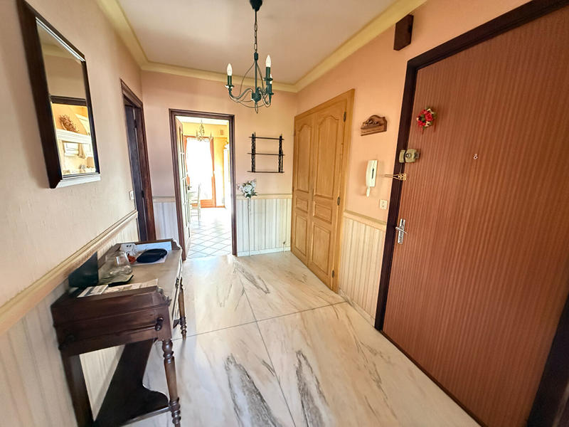 Appartement - 77 m² - 3 pièces