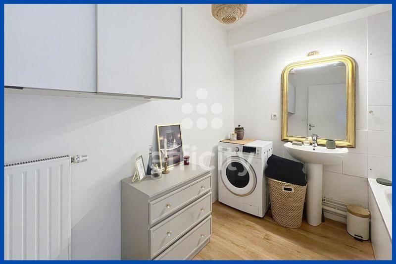 Appartement - 75 m² - 4 pièces