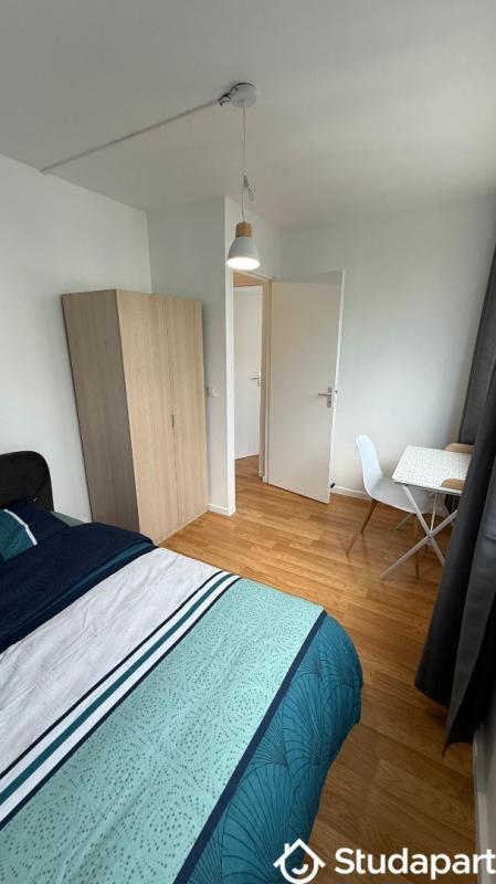 Chambre - 10 m² - 1 pièce