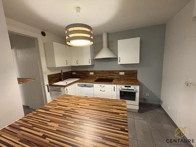 Maison - 92 m² - 4 pièces