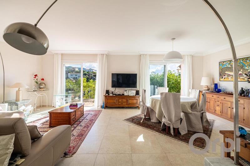 Villa - 190 m² - 6 pièces