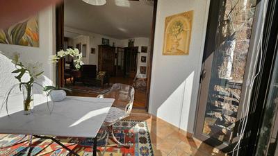 Maison - 255 m² - 8 pièces