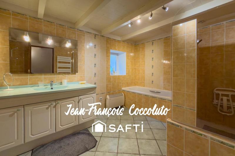 Maison - 166 m² - 7 pièces