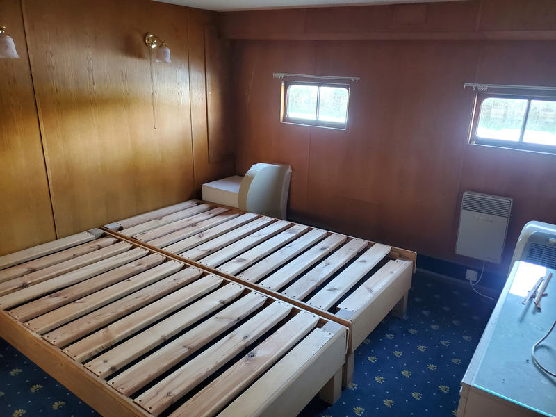 Péniche - 172 m² - 7 pièces