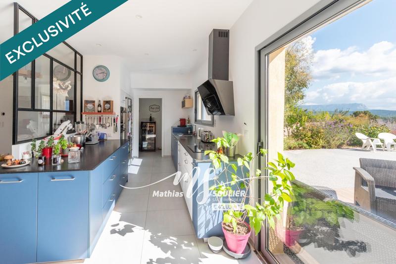 Villa - 202 m² - 7 pièces