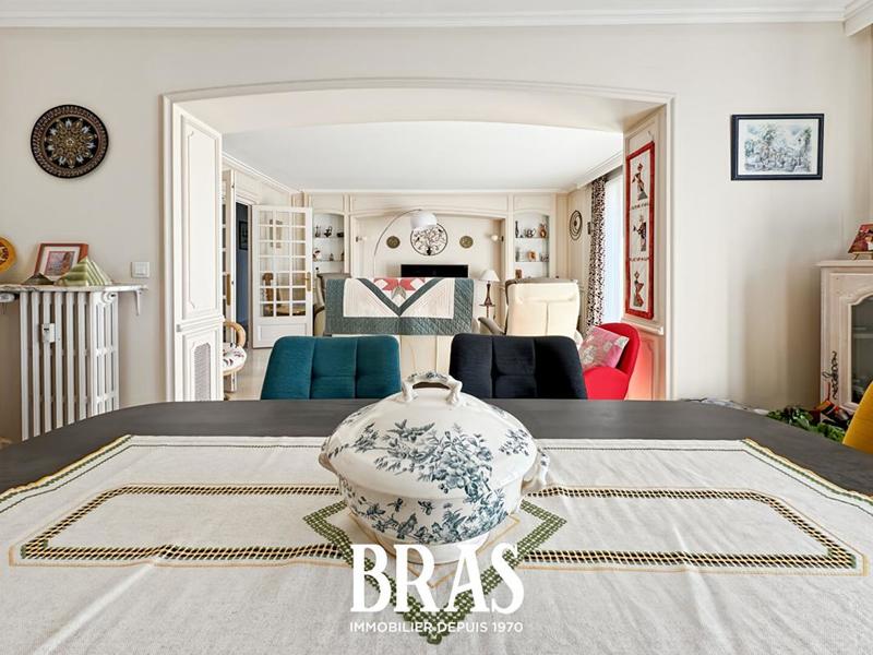 Appartement - 102 m² - 5 pièces