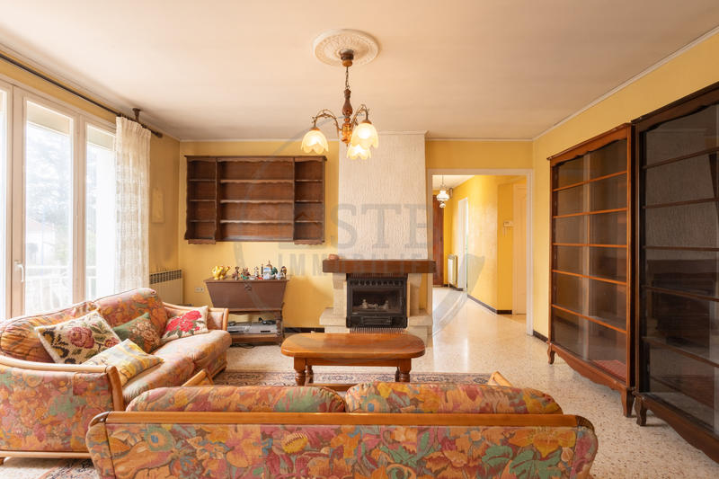 Maison - 147 m² - 6 pièces