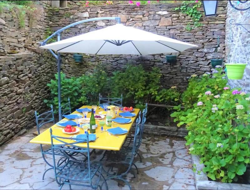 Mas - 196 m² - 12 pièces