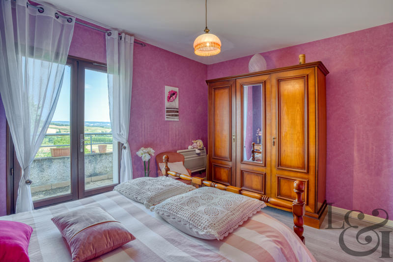 Maison - 92 m² - 4 pièces