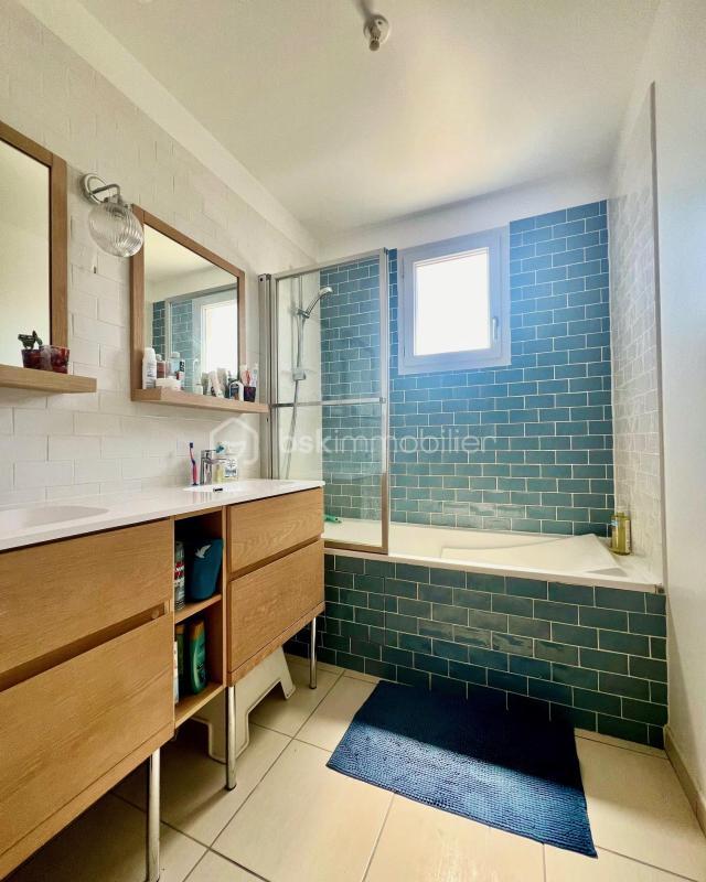 Maison - 97 m² - 5 pièces