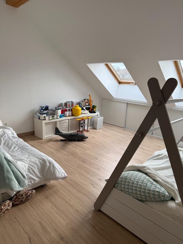 Maison - 253 m² - 11 pièces