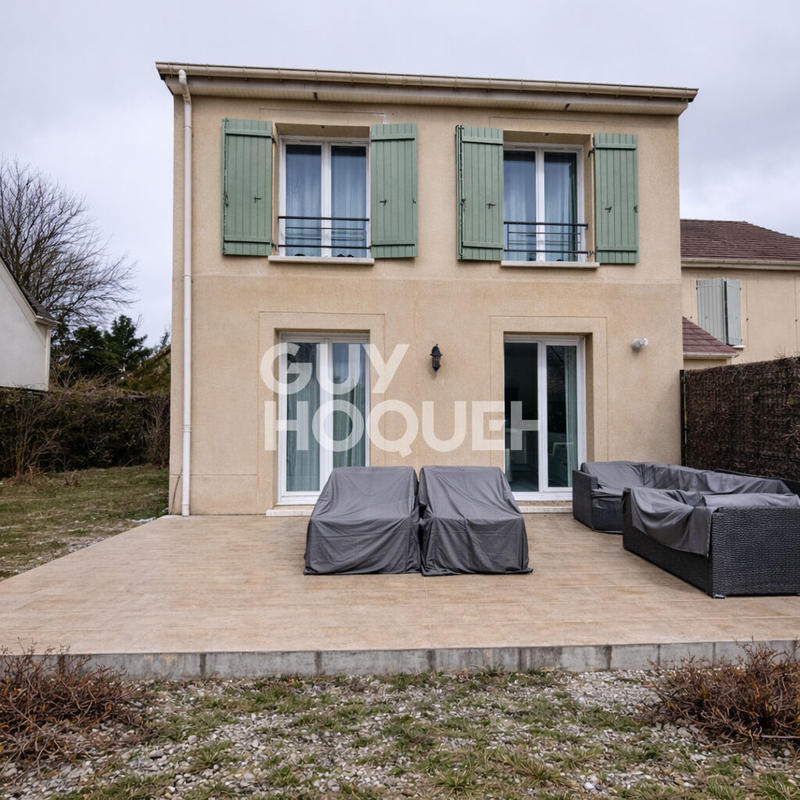 Maison - 90 m² - 5 pièces