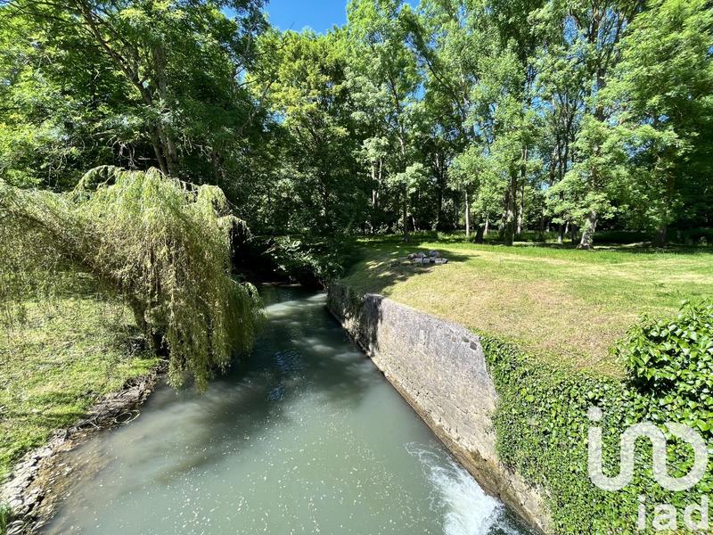 Maison - 260 m² - 10 pièces